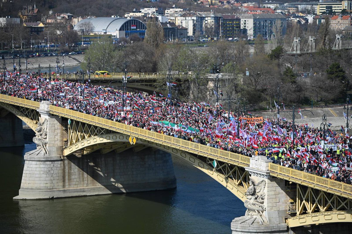 Florian Philippot tweet media
