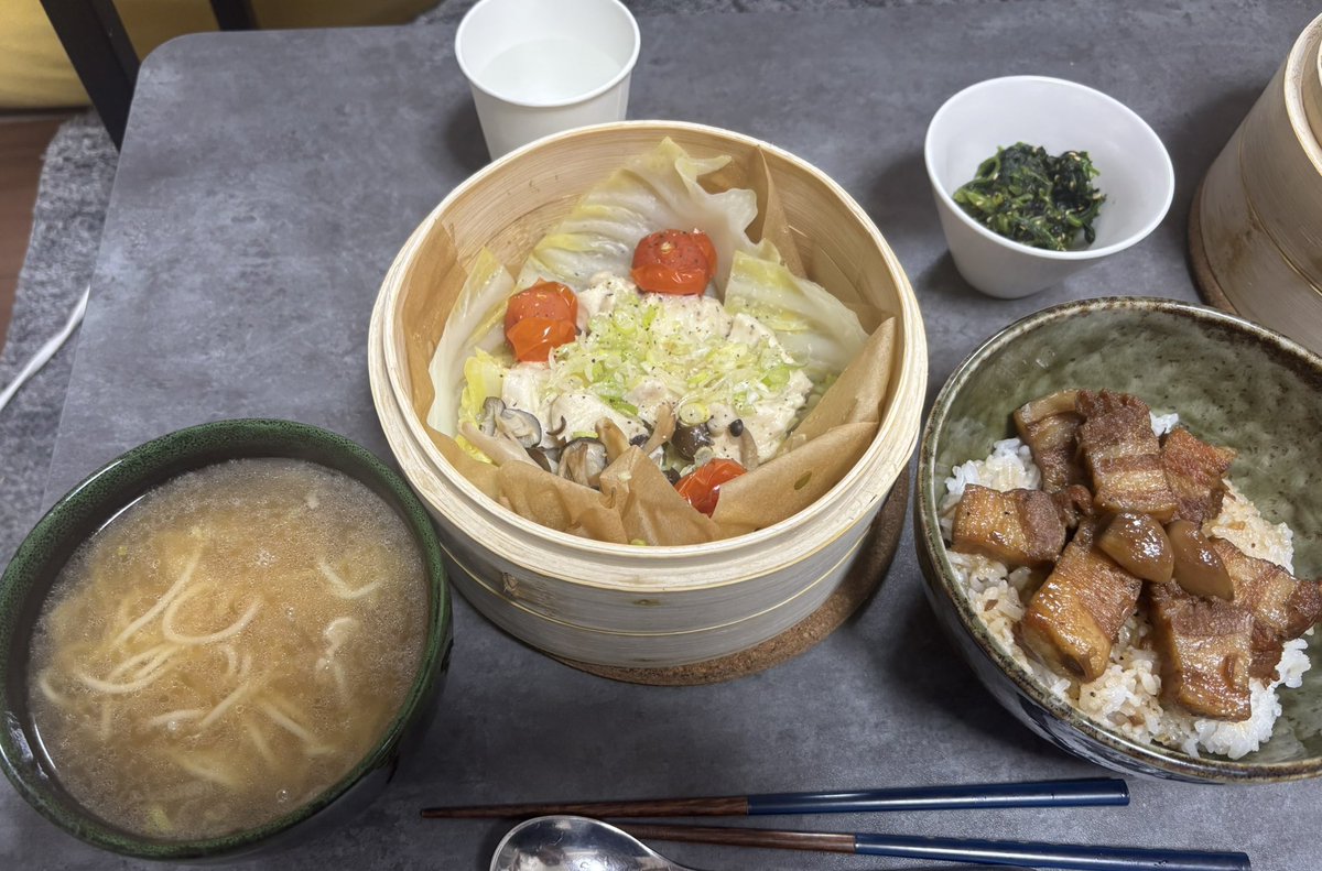 紅蘭そっくりのスープできたから麺入れてみたら、もうそれ