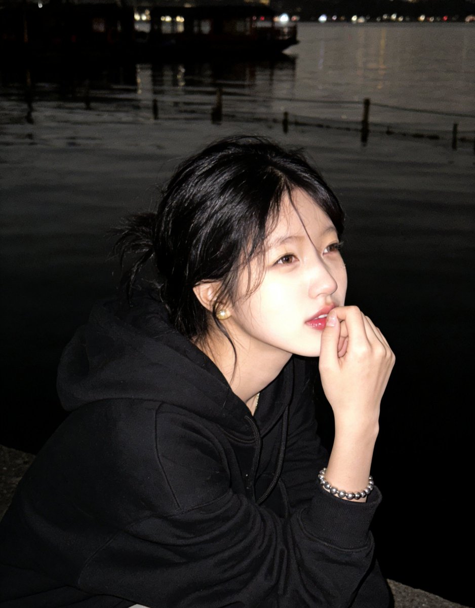Qingdom3's tweet photo. 抱歉 我接受不了平等的恋爱关系如果你真的喜欢我那就给我当狗
#女主 #女s #4i #男m https://t.co/FqmIoY5K2t