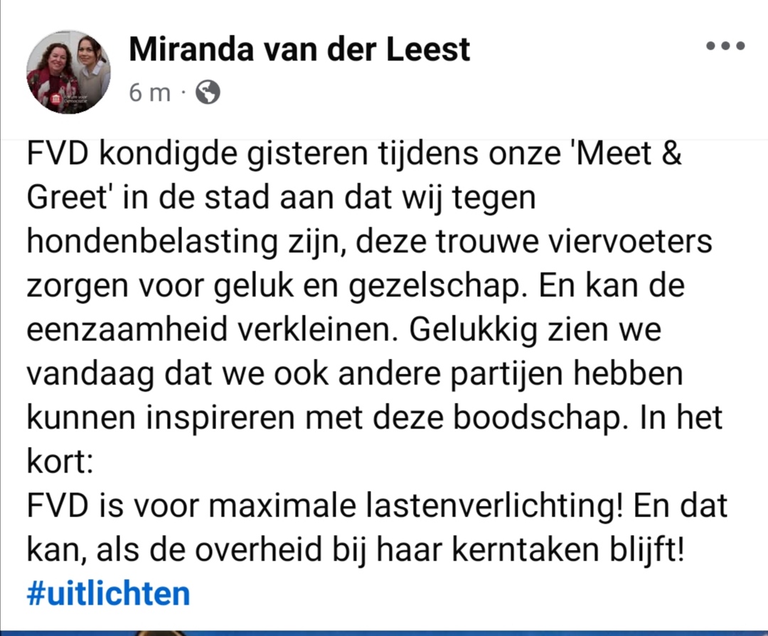 FvdOss's tweet photo. FVD kondigde gisteren tijdens onze 'Meet &amp; Greet' in de stad aan dat wij tegen #hondenbelasting zijn, deze trouwe viervoeters zorgen voor geluk en gezelschap. En kan de eenzaamheid verkleinen.
@fvdemocratie #fvd #fvdoss https://t.co/vOux0CTOfy