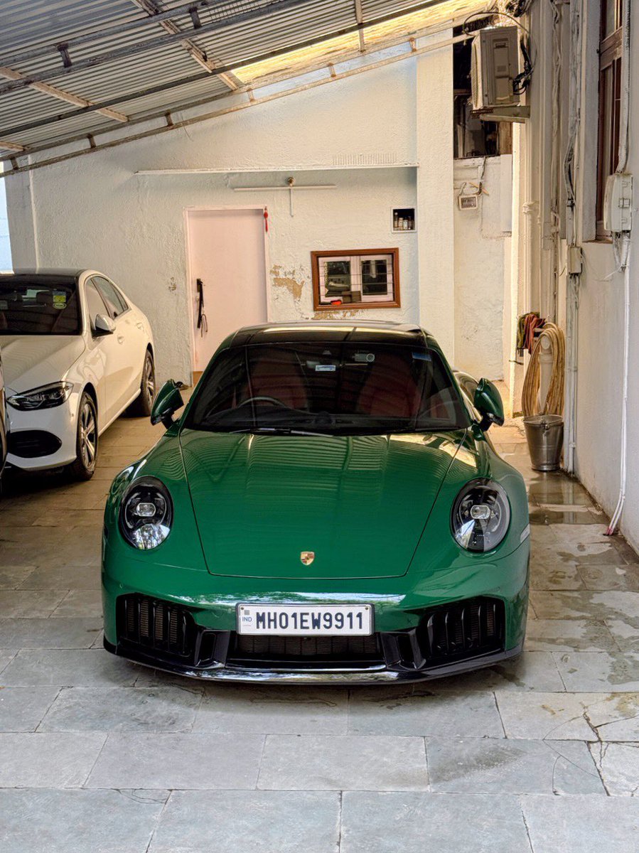 Manish R. Jain tweet media