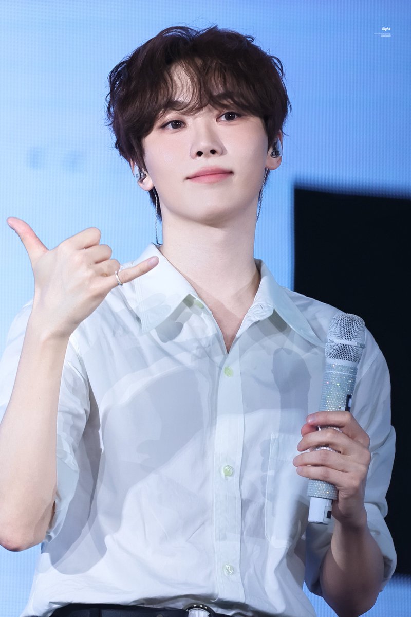 𝑠𝑖𝑔ℎ𝑡 tweet media