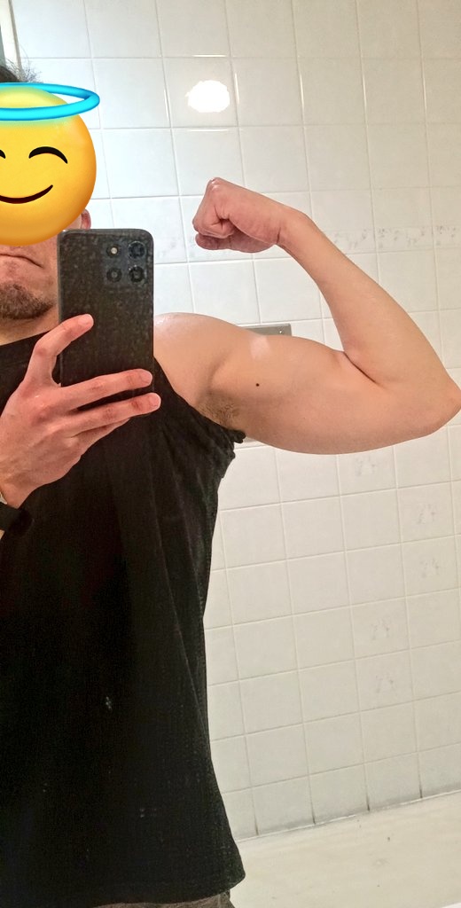 元祖やまお tweet media