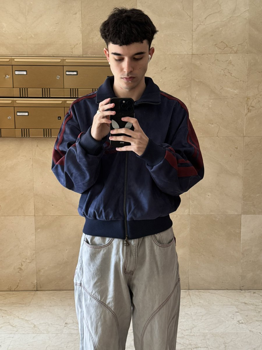 Java 🦇 tweet media