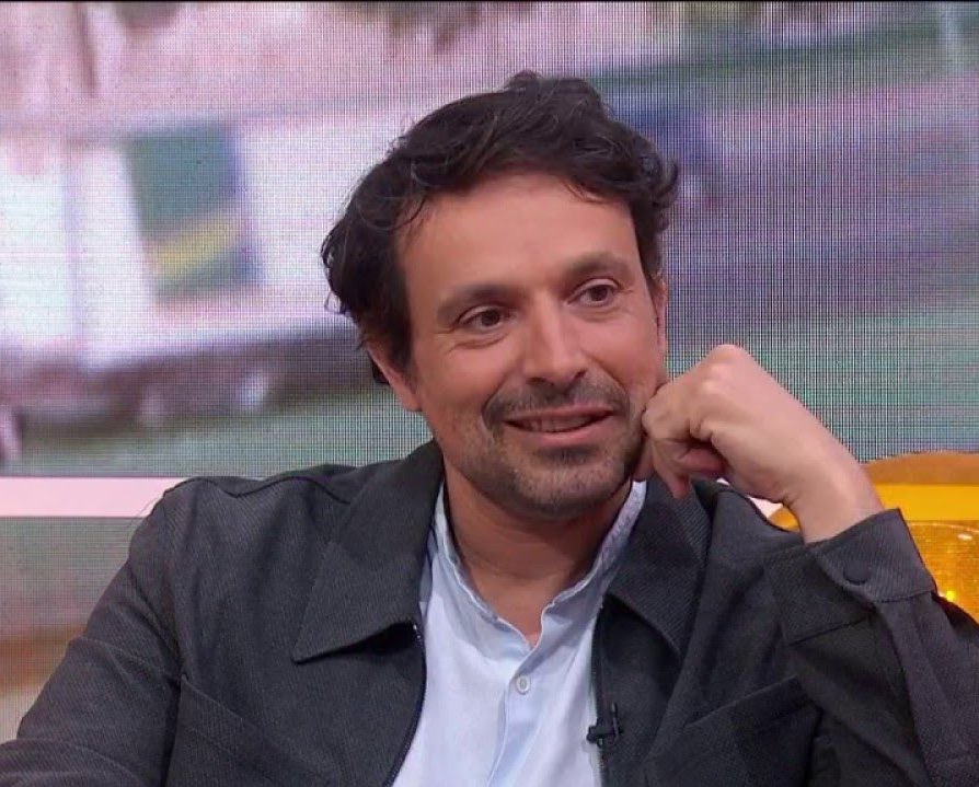 Brevesdepresse's tweet photo. ⚡️🇫🇷FLASH - L’acteur et humoriste Bruno #Salomone, qui était connu du grand public notamment pour son rôle de Denis Bouley dans la série « Fais pas ci, fais pas ça », est décédé à l’âge de 55 ans. (agent à l’AFP) https://t.co/ZNsw8AtOZX
