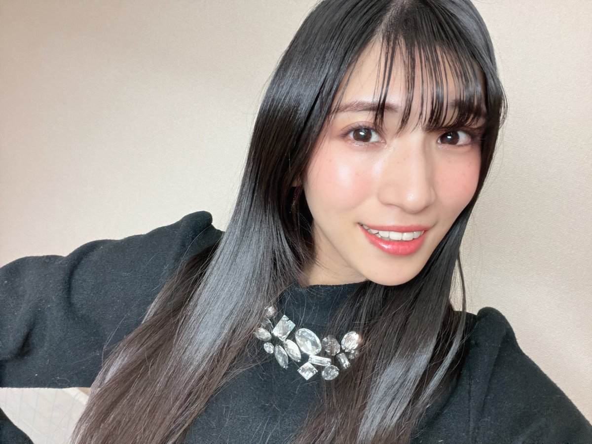 確定申告おわったぁ！すっきり！！✨
4月のライブ、何歌おうかなぁ…
SNS、どう運用していこうかなぁ…など色々考えております🤔🤔🤔
皆様からも、リクエストややってほしい事、こんなものが見たい！こんなグッズが欲しい！などあったら教えていただきたいです〜🤍