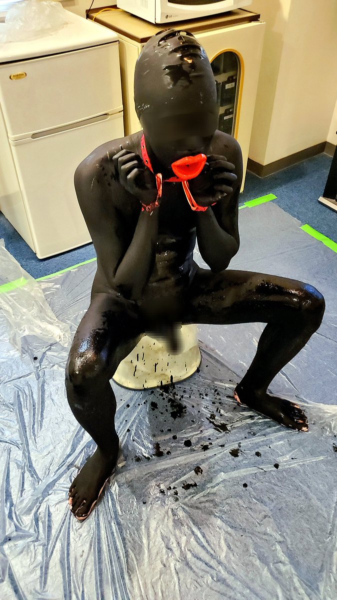 messypaintman's tweet photo. Black doll/黒いお人形さん
↓
@MaskRope https://t.co/WoV3p7mCpH