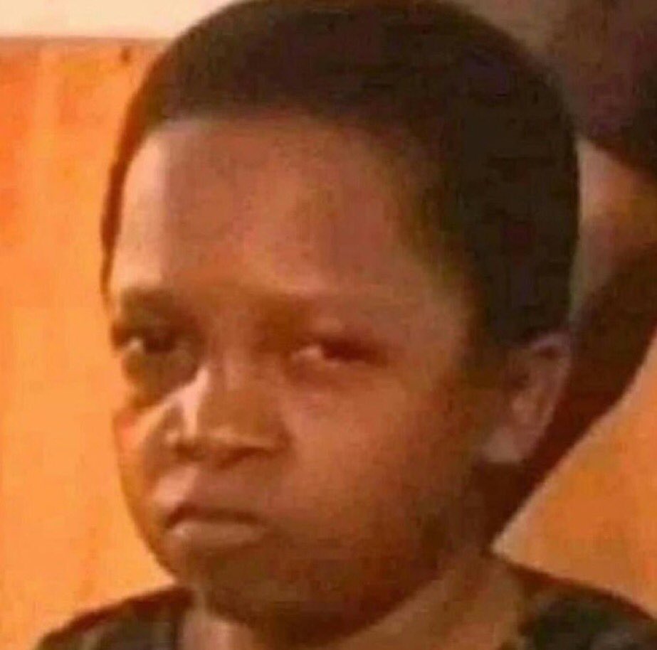 All this suffering because of one woman. 😭
Get two minutes and fear women. How they love apples🤌