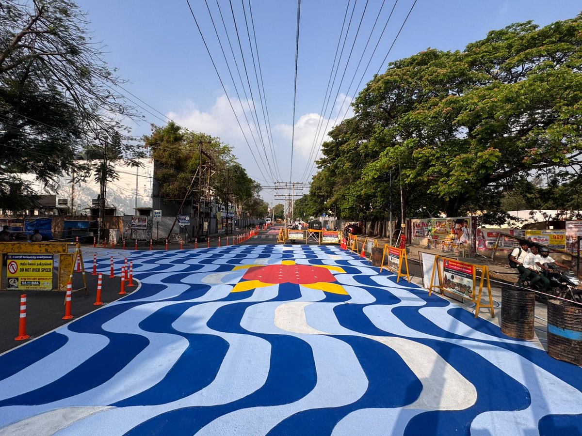 Anushka__Juliet's tweet photo. #Coimbatore @CbeCorp launches pilot project for #saferstreets around schools & colleges at VKK Menon Rd. 10 locations identified for implementation
#roadsafety #urbanstreet #ITDPIndia #UrbanInfrastructure
https://t.co/iiaBUjlMnI https://t.co/GhhxEisTiE