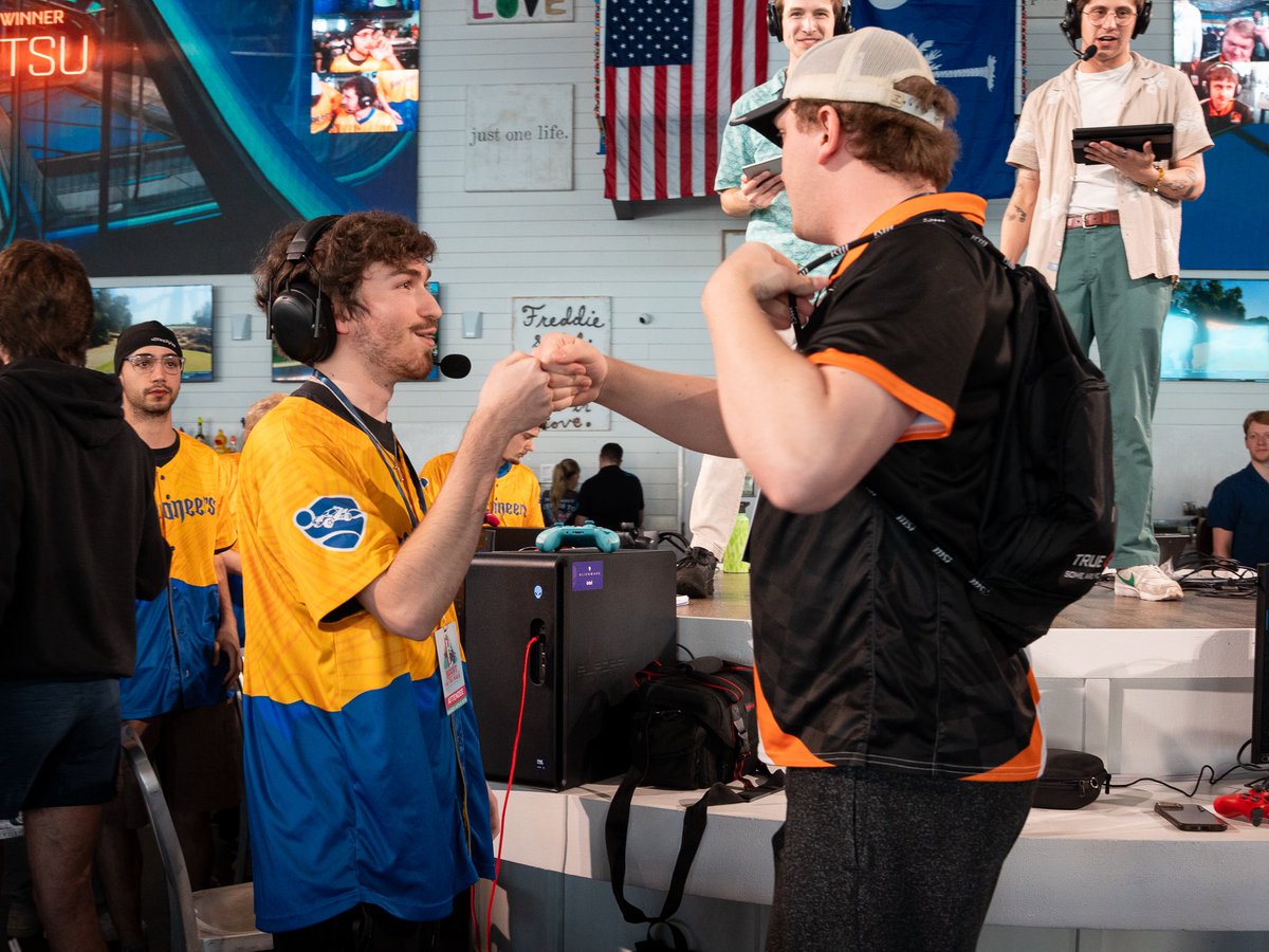 Boost on the Beach tweet media