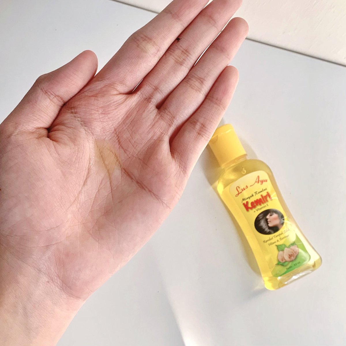 yang sering struggle sama masalah rambut kering ato lepek, sini merapat 👀

aku punya rekomendasi buat kalian yang mau rambutnya kembali sehat cuma make satu produk aja, yaitu Lus Ayu Minyak Kemiri ini 🥺🌺

bye rambut kering lepek 💭

#RambutSehatLusAyu #MinyakKemiriLusAyu
