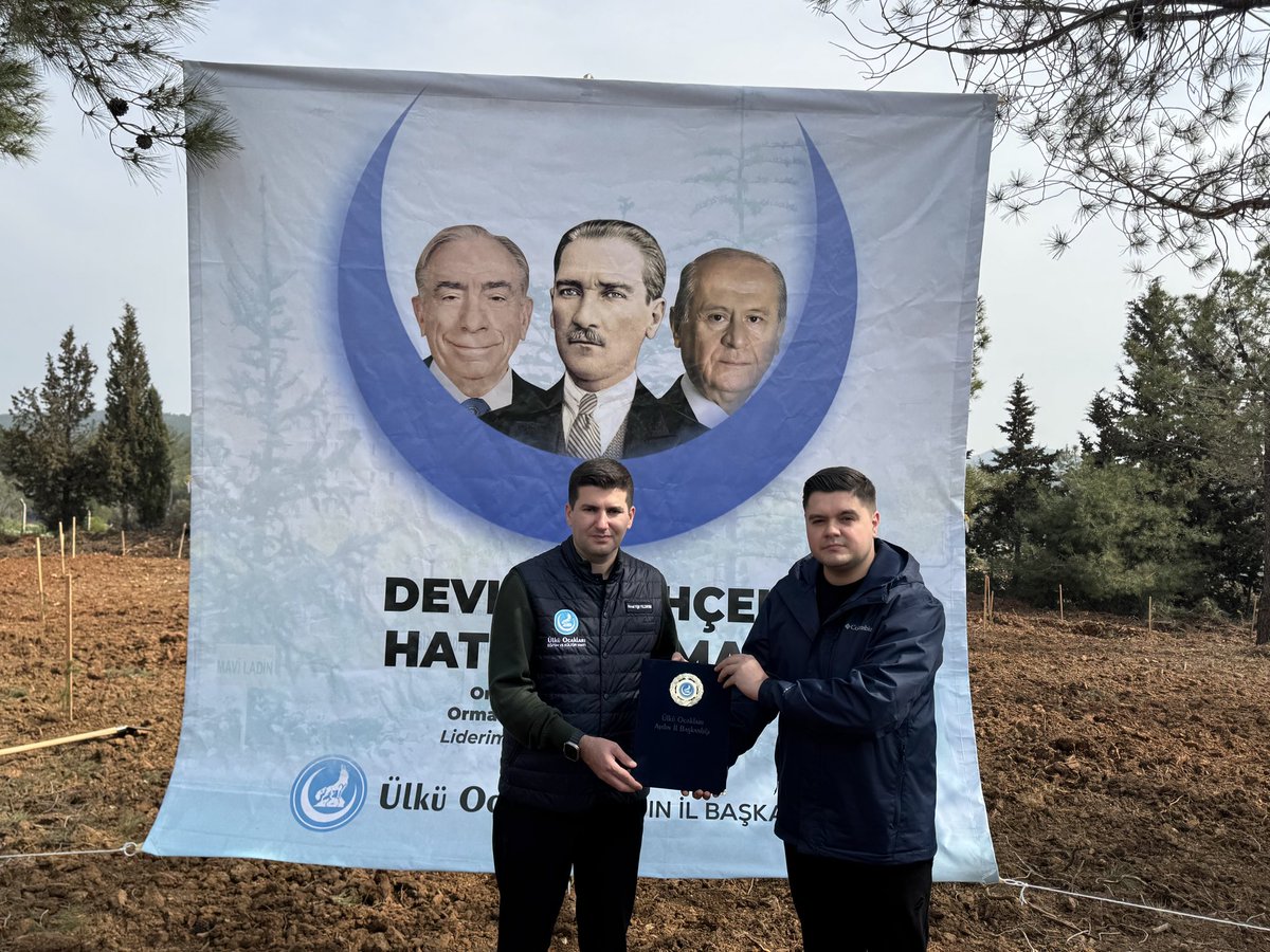 Ülkü Ocakları Aydın İl Başkanlığı olarak hazırladığımız “Devlet Bahçeli Hatıra Ormanı”nın açılışını, Ülkü Ocakları Eğitim ve Kültür Vakfı Genel Başkanımız Sayın Ahmet Yiğit Yıldırım Beyefendinin katılımlarıyla gerçekleştirdik.

Toprakla buluşturduğumuz her bir fidan; Türk