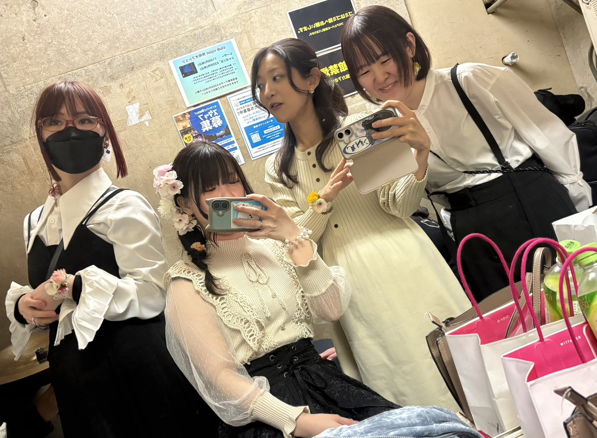 meeetanx17's tweet photo. 一夜明けて……
昨日は北堀江club vijonのスタッフの皆様、来てくださったお客様、対バンの演者様、そしてメンバー！！全ての方に感謝です。

東家の休日最初から最後まで
めちゃくちゃ楽しかったね！！
いいイベントすぎた～～！！！！
あずま、大崎くん、今年も開催おめでとうございました🎉🎉☺️ https://t.co/8rNWDXUP2V