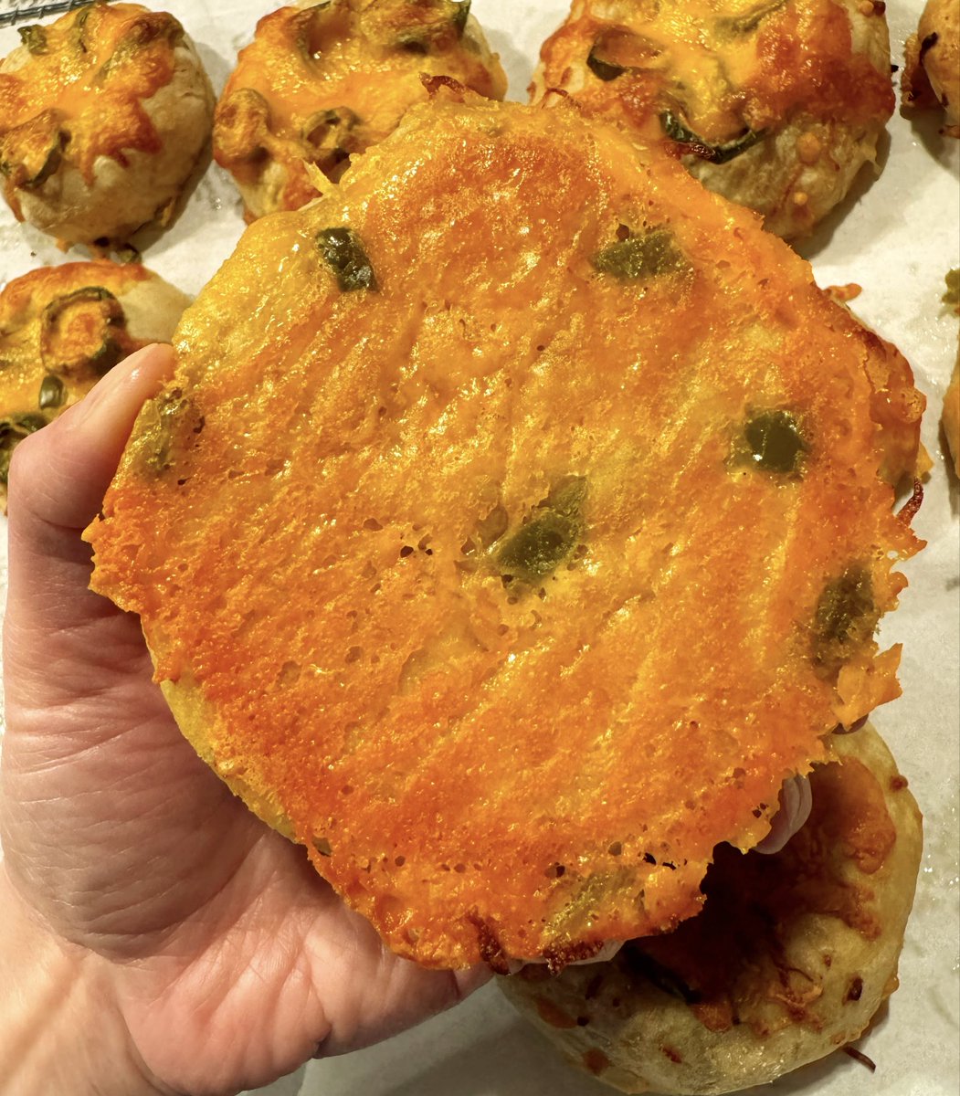 k@te and discontent tweet media