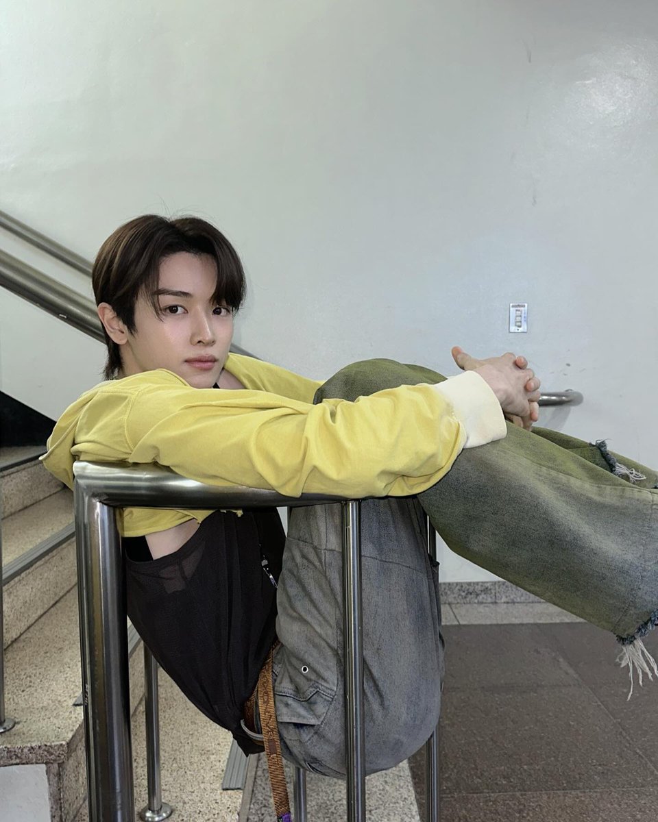 ꒰১툉໒꒱ tweet media