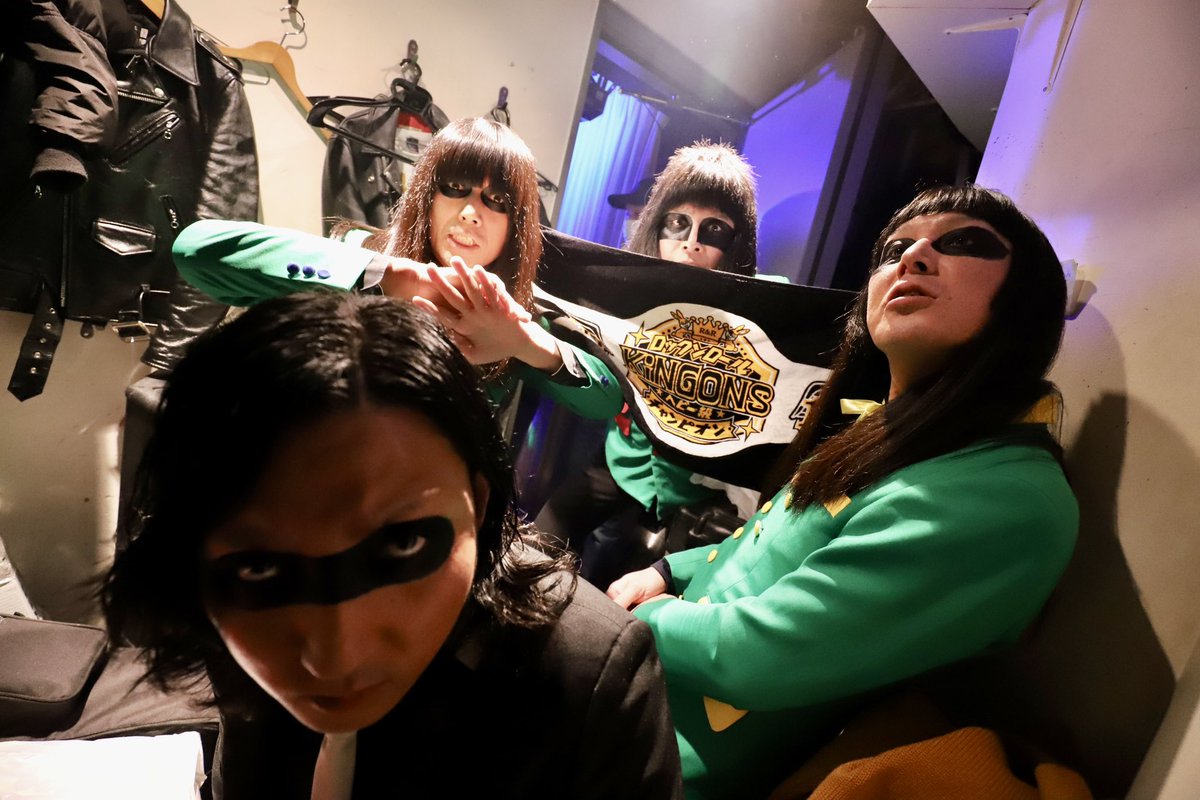 SEMPREFRESKI!!!!
THE SENSATIONS!!!
TOUR FINAL!!!!!

KiNGONS出れて良かったです!!!!

マジてグラッツェ グラッツェ グラッツェ グラッツェ グラッツェ グラッツェ!!!!

下北沢LIVEHAUS来てくれた皆様本当有難うございました!!!!

この土日揺れ過ぎたか馬鹿野郎新松戸下北沢最高でした!!!!!