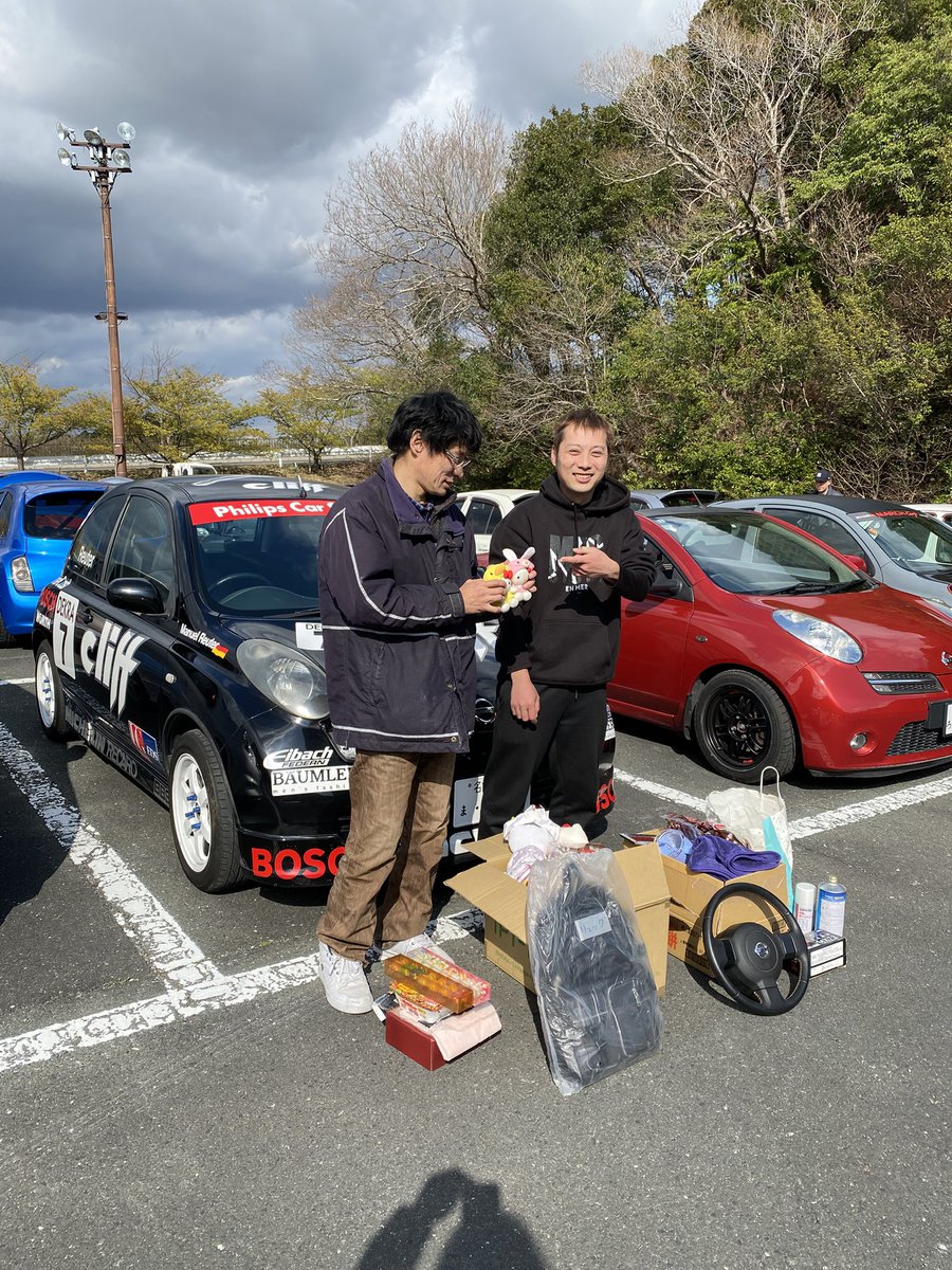 SSSR_RNU12's tweet image. 38時間起きてるのでそろそろ寝ます。
疲れた後のきしめんは最高‼️
詳しくは愛知に来てください。
来年は積載車で無く愛車でリベンジします。
皆様、本日は有難う御座いました。
#東海MTG #マーチ愛 #workaholic