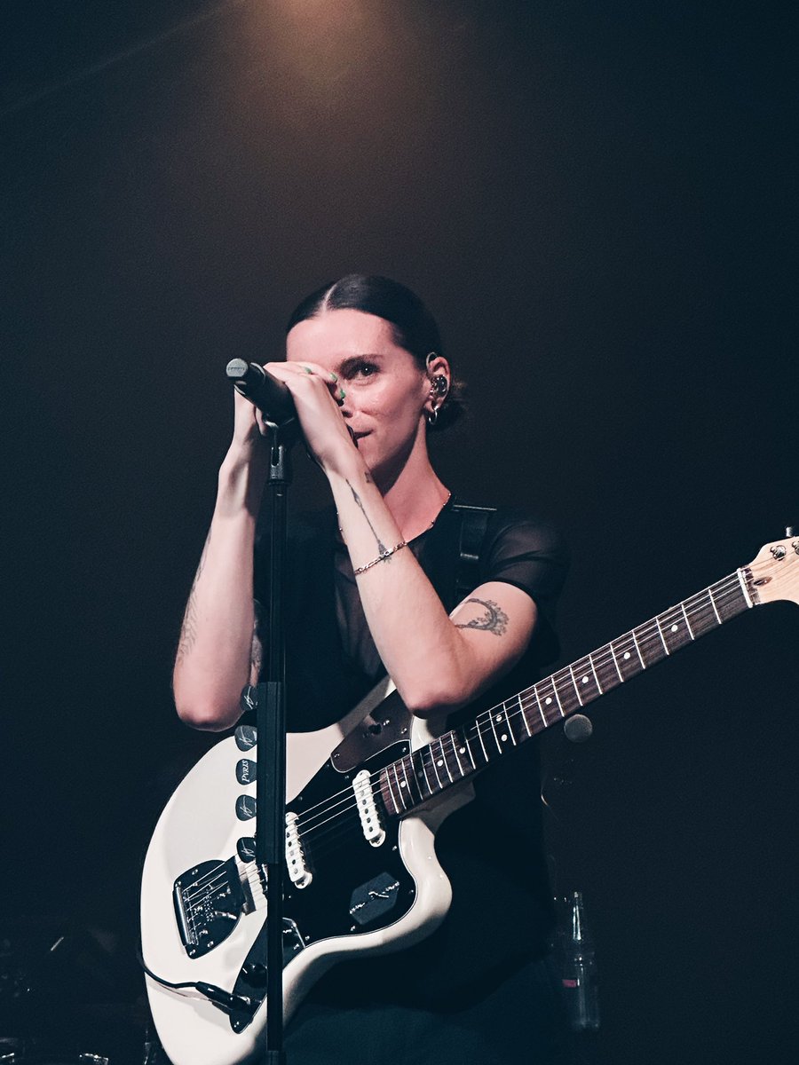 PVRIS UPDATES tweet media