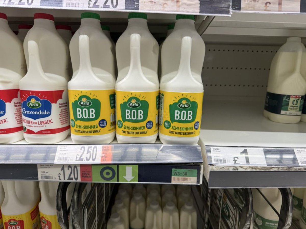 pitchblacksteed's tweet image. Milk called Bob. Isn't that a bit of a girl's name?
#Blackadder