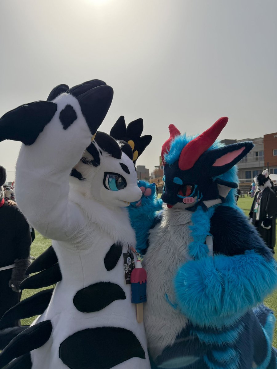 랭/래핀 tweet media