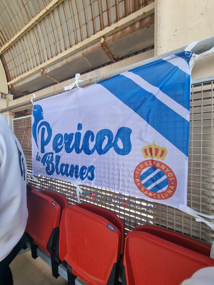 PericosBlanes's tweet photo. Ja anem arribant a l’Estadi de Son Moix.
Finalment serem 8 socis de Blanes a Mallorca 💪💪
A per totes pericossss 💙🤍💙
#rcde @fcp_espanyol @RCDEspanyol https://t.co/VY1MLW4FGA