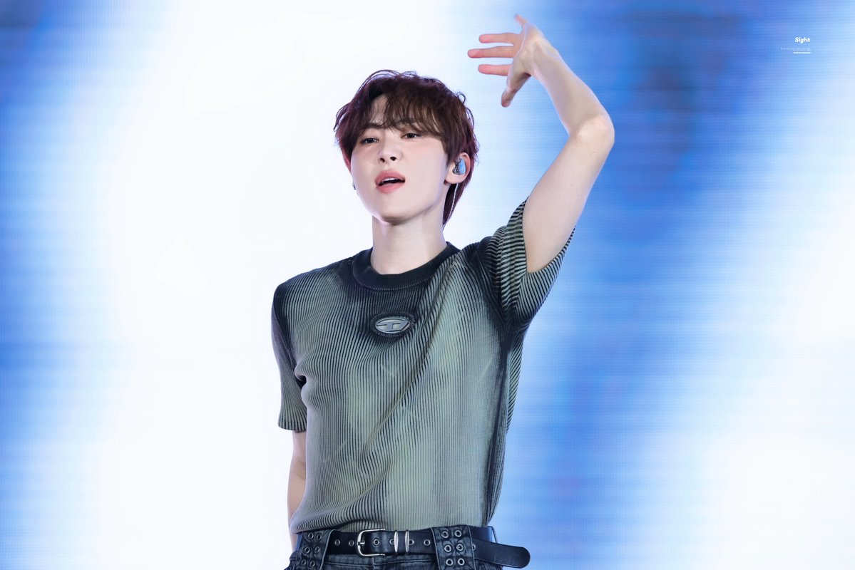 𝑠𝑖𝑔ℎ𝑡 tweet media