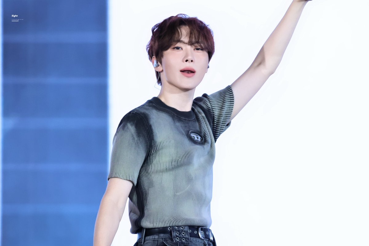 𝑠𝑖𝑔ℎ𝑡 tweet media