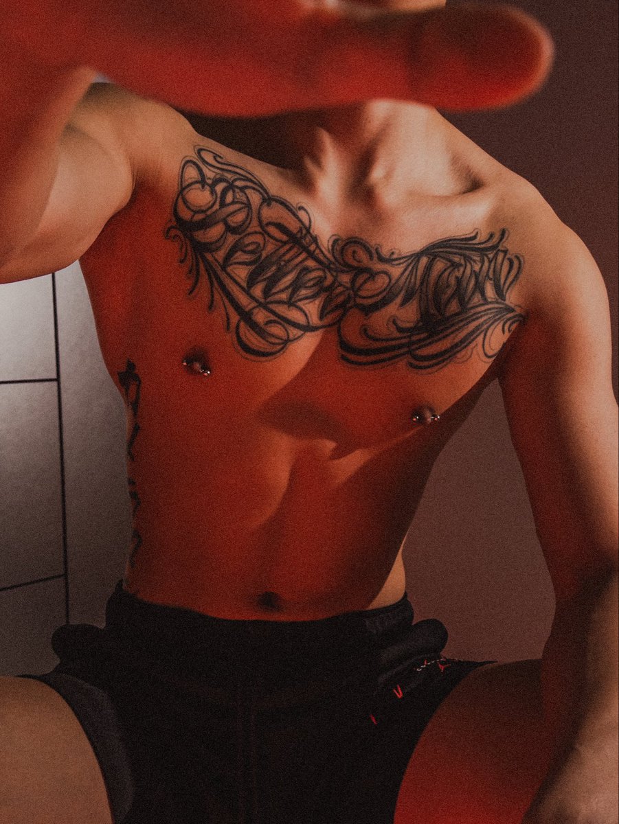 紧身小伙 tweet media