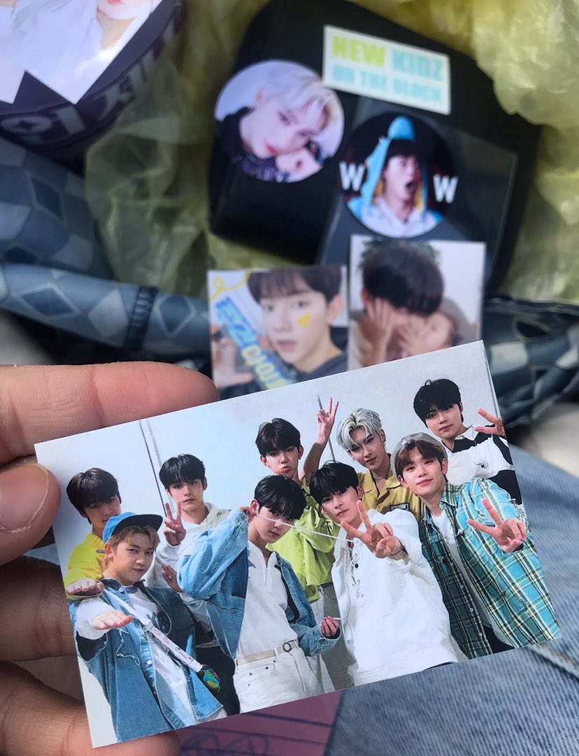 _agustdxsuga's tweet photo. all experiences I got to live with my 9 jebes 
#Zb1 #Zb1WillAlwaysBe9 @ZB1_official 
💙🩵🩶 https://t.co/GXayJelkHa