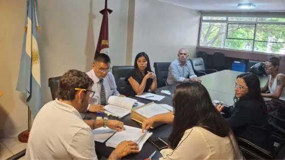 #Salta | Licitación internacional para equipamiento biomédico del Hospital San Bernardo: se presentaron tres oferentes

En el marco del proyecto de Ampliación y Refuncionalización, se llevó a cabo el acto de apertura de sobres correspondiente

👉 bumnews.com.ar/licitacion-int…