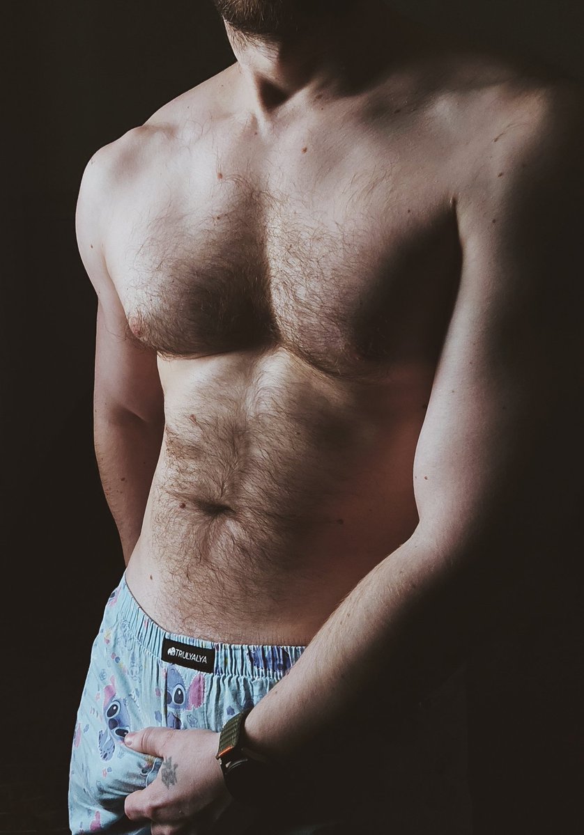 шайни tweet media