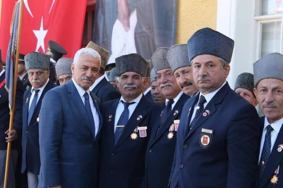 Önderimiz Gazi Mustafa Kemal ATATÜRK'ün Adana'mıza gelişinin
yıl dönümü kutlu olsun.

Kurtuluş mücadelemizin kahramanlarını saygıyla, 
sevgiyle anıyorum.

Ruhları şad olsun.