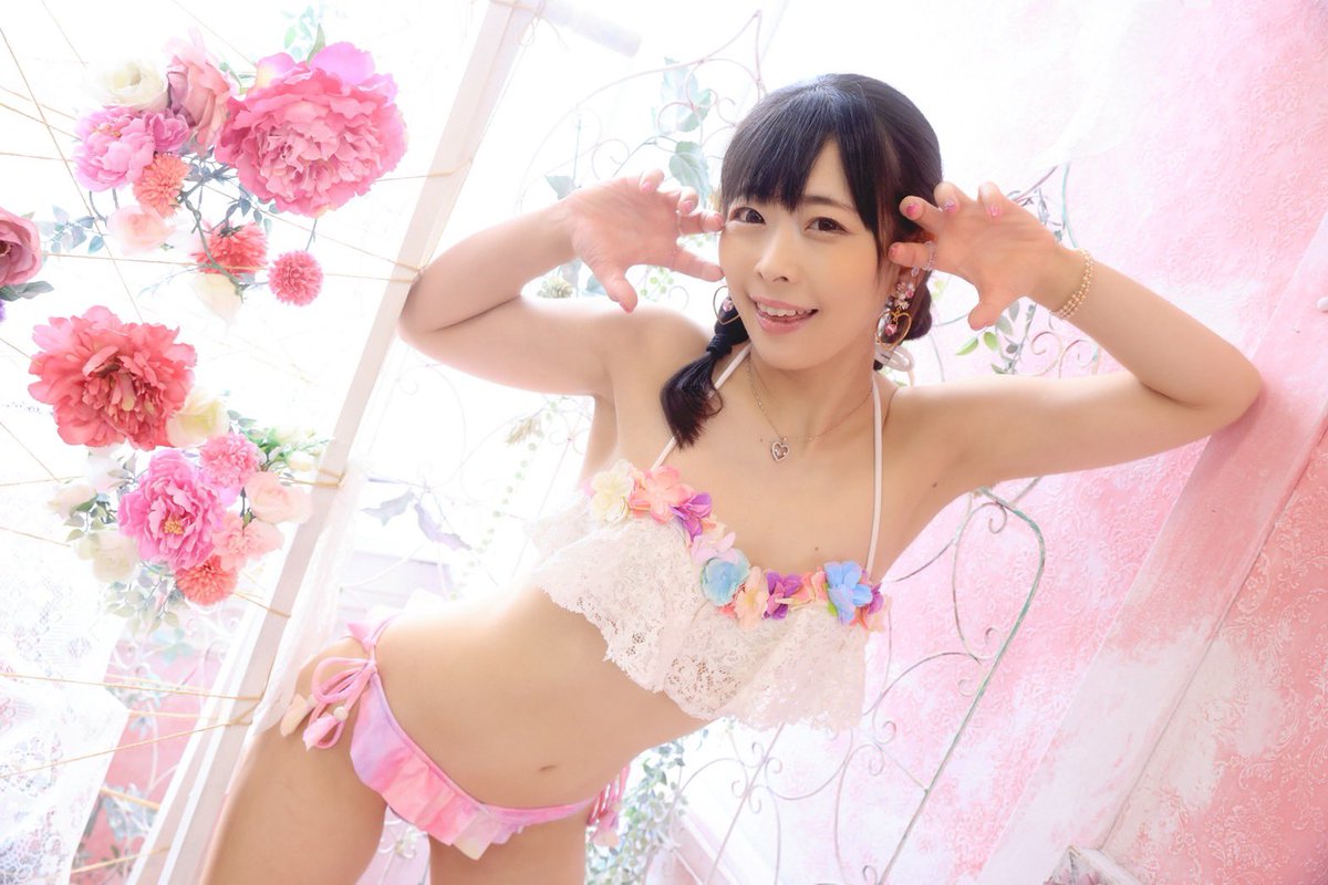 RoseLove43304's tweet photo. 3月15日は「靴の日」👞

新しい靴を履くと
なんだか新しい場所へ行きたくなりますよね。

そして今夜は
LoveRoseで特別配信ラッシュ✨

🕔 17:00〜
未来さん 配信

🕗 20:00〜
現役セクシー女優
原美織さん & 神無月れなさん 配信

🕘 21:00〜
カレンさん / ミカさん / 夢野まりあさん 配信
※ミカさん・カレンさんは 初配信✨
※夢野まりあさんは レジェンドセクシー女優

🕤 21:30〜
ピナさん 配信

本日も豪華配信が続きます🔥
ぜひLoveRoseでお楽しみください。

まだ登録していない方はこちら👇
https://t.co/tdfk56vMfd

#LoveRose
#ライブ配信
#セクシー女優
#初配信
#ライブ配信アプリ
#配信予告
#靴の日