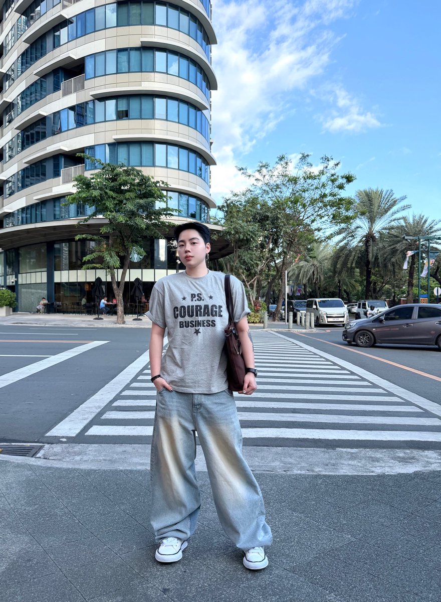 예동잭 tweet media