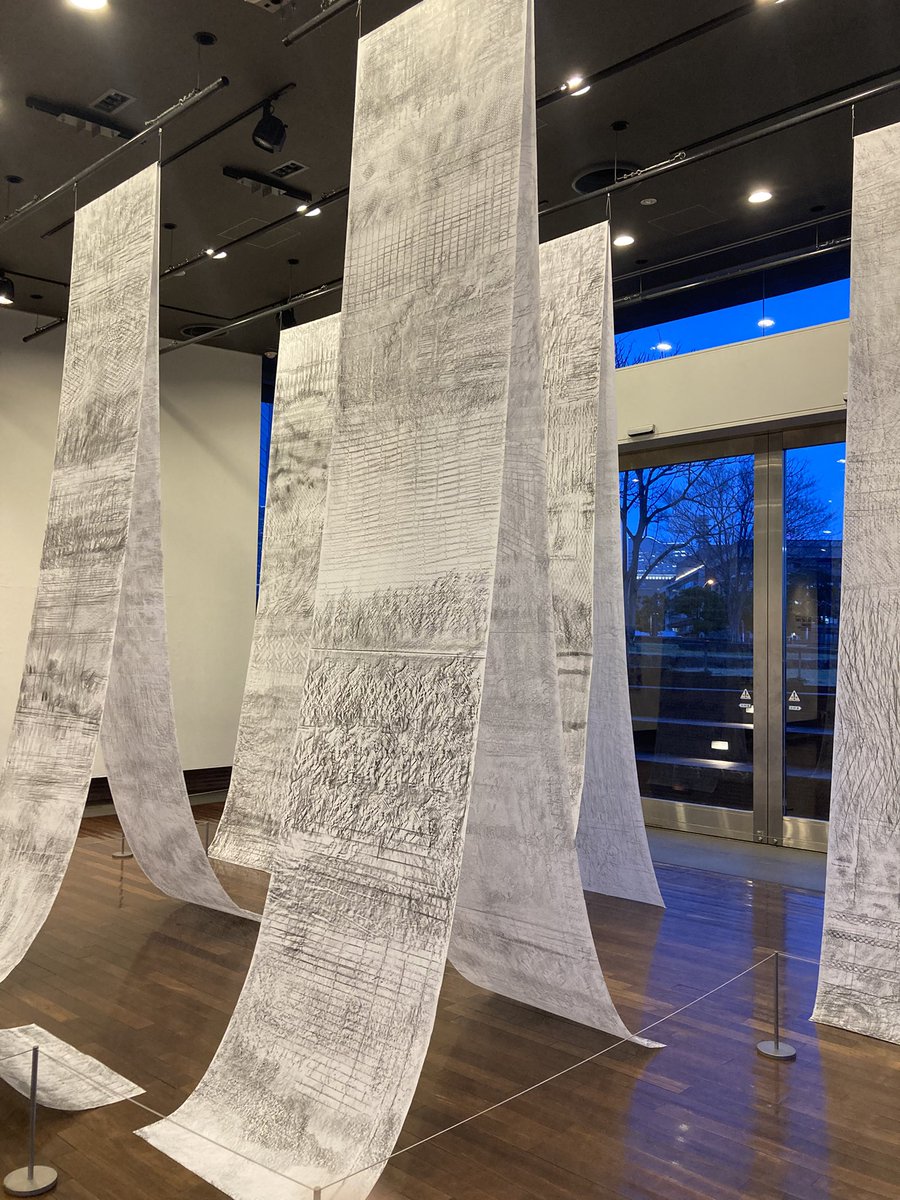 warsupial's tweet photo. 3月17日(火)象の鼻テラスにてライブパフォーマンス「weave wove wave - 波、織り織られ -」を開催します。出演はWCN MOB with Dangertown。会場では現在James Enos &amp; Forest Kellyによる展示も開催中です。ぜひお運びください🐘 https://t.co/gOnAwzAHeM