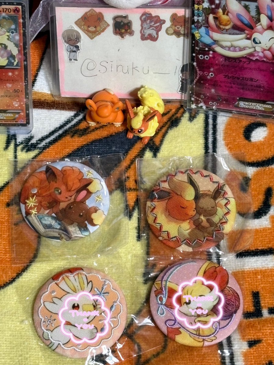 雫🐱🔥@グッズ垢 tweet media
