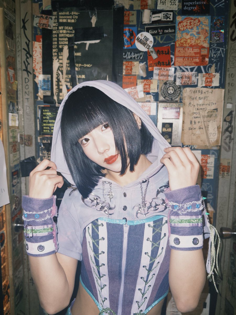 xmm_com's tweet photo. 「B.L.T. W LIVE PARTY 2026 SPRING」
ありがとう〜春とは思えないアチィライブでした
君たちと話したあとに顔が可愛くなってたので
みつきにとって君たちは必要、運命、必然。です。ぽよ https://t.co/vAQHs7ABXO