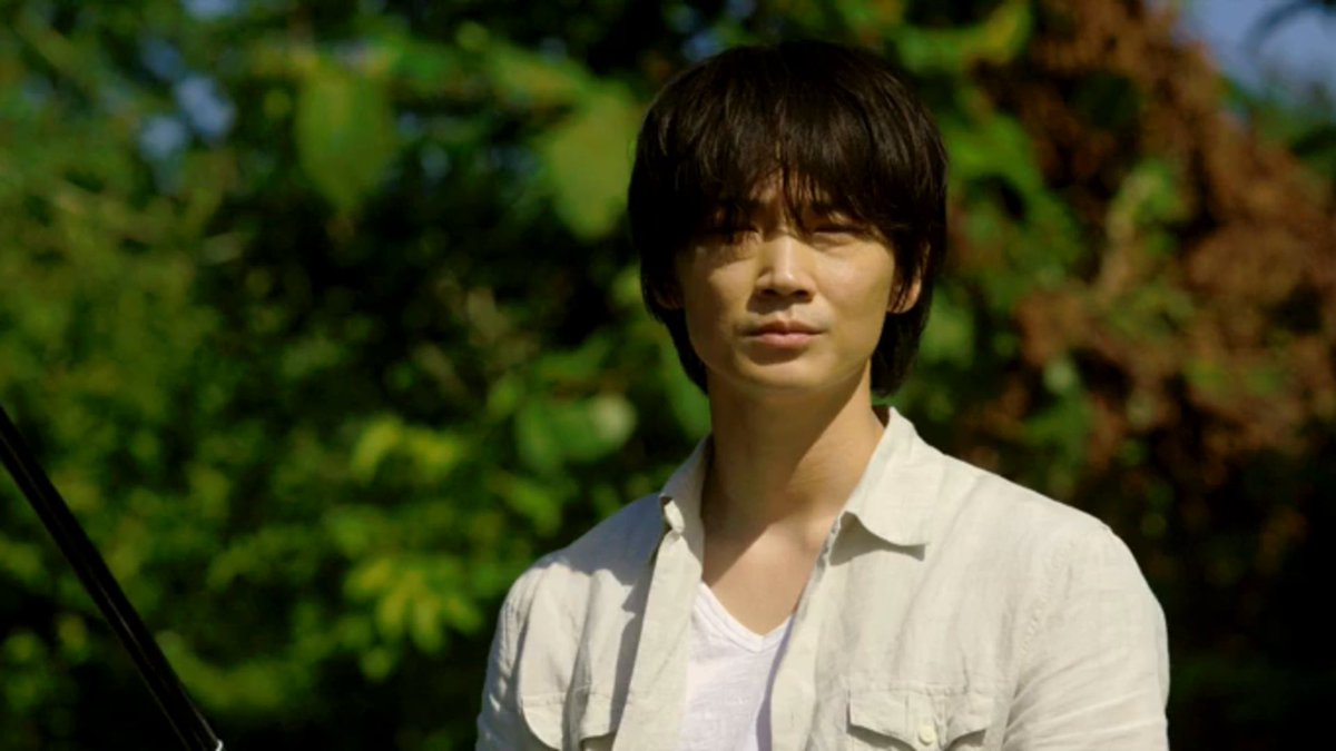 goodtimetheater's tweet photo. ここ最近観た「綾野剛映画」でトップレベルにヤバかった『影裏』

転勤先の強引な同僚に惹かれていく今野。「好きで仕方がない」「でも伝えたらこの関係は壊れる」彼の思いが綾野剛の目一つで伝わってくる超繊細な演技。。そして彼を振り回す松田龍平の、強気な色気。

とんでもないものを観ました。 https://t.co/fJ3rnYJVih