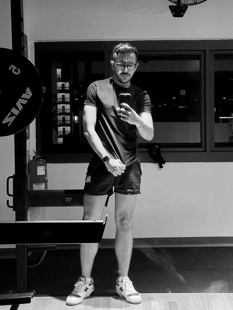 Jayvrr's tweet photo. thick thighs save life. https://t.co/upiw9qdihC