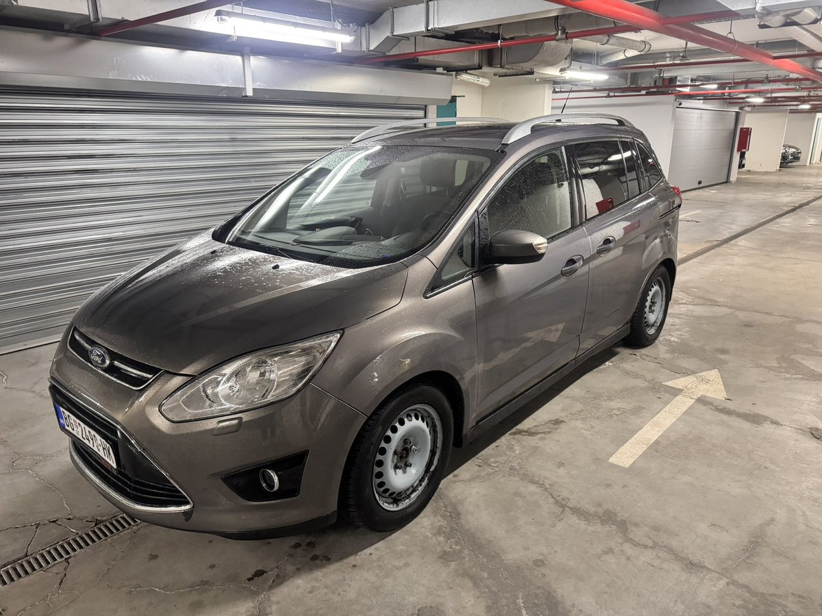 Mikenziyu's tweet photo. Izlaze mi neke reklame za automobile pa da se i ja pridružim, možda nekome treba:

Ford C Max Grand 85kw, 1.6 dizel, 140ks, 5 sedišta https://t.co/e3jLWWYWor