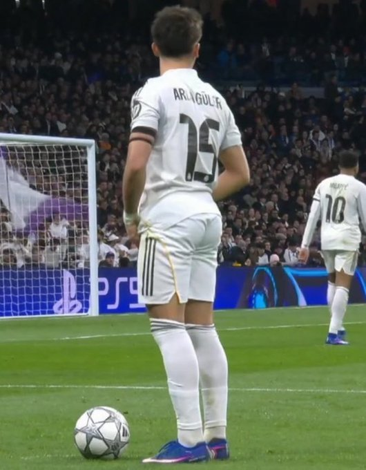 CuteGuler's tweet photo. Arda in the last match https://t.co/0gyNkLMISt