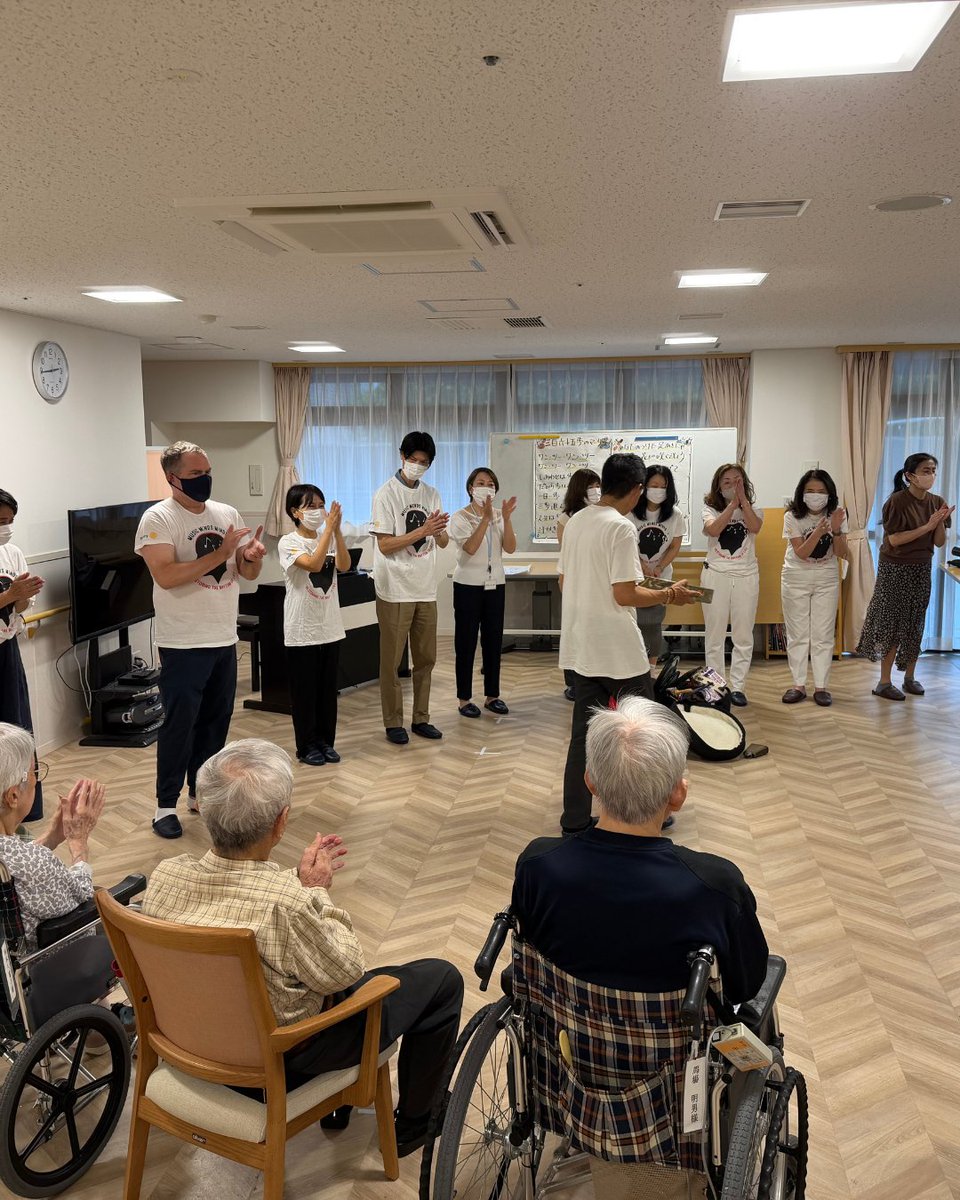 Rotary International tweet media