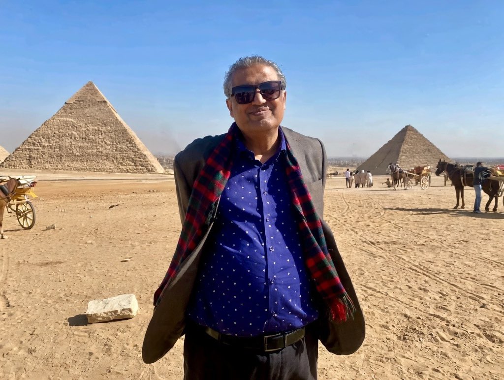 Ek din firoon ke sath <<