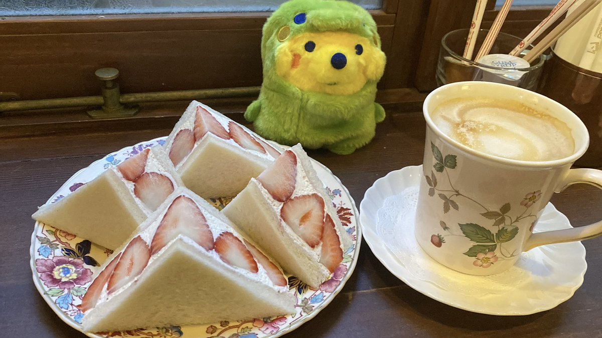 oo666oos's tweet photo. たんじょうび🍀🍀 https://t.co/FDNOu5GkFJ