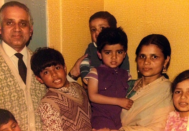 Sadiq Khan tweet media