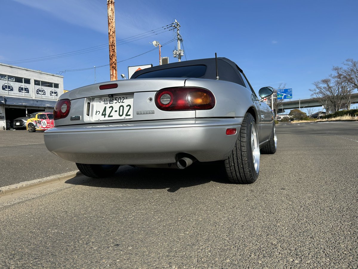 kenauto2006's tweet photo. RMLのMazda純正オマージュホイール。
NAロードスターに本当にどハマりします。

純正らしい懐かしさを残しながら、足元を上品にアップデート。
NAオーナーさんに是非チェックしてほしい1本です。

https://t.co/yI0J3DIcKw

#ロードスター #NAロードスター #ユーノスロードスター #KENAUTO https://t.co/aAUzDi2NqC