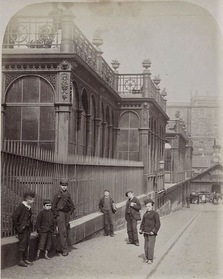 Old School UK tweet media