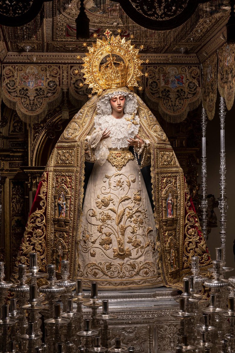Estudiantes_Sev's tweet photo. 🟣 María Santísima de la Angustia ya se encuentra entronizada en su paso de palio, en la Capilla de la Universidad, a la espera de un nuevo Martes Santo.

📷 @Randofer94 y @PMFotoscofrades 

#LosEstudiantes #Estudiantes100MS https://t.co/4SIl4mLQ0Q