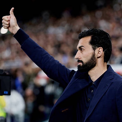 theMadridZone's tweet photo. 🗣️ Eder Sarabia (Elche coach): “I thought Gonzalo Garcia was going to play. 

He (Arbeloa) gave very little rest to those who exhausted themselves against City. 

Very few will understand Real Madrid like Alvaro Arbeloa does.” https://t.co/SMKr4v2HOV