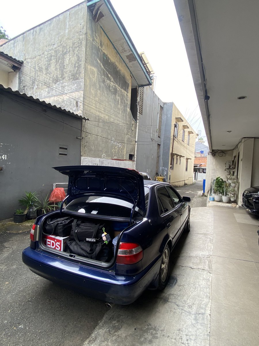 masdimsums's tweet photo. ngeng ngeng balik kampung https://t.co/WrRORh0mx9